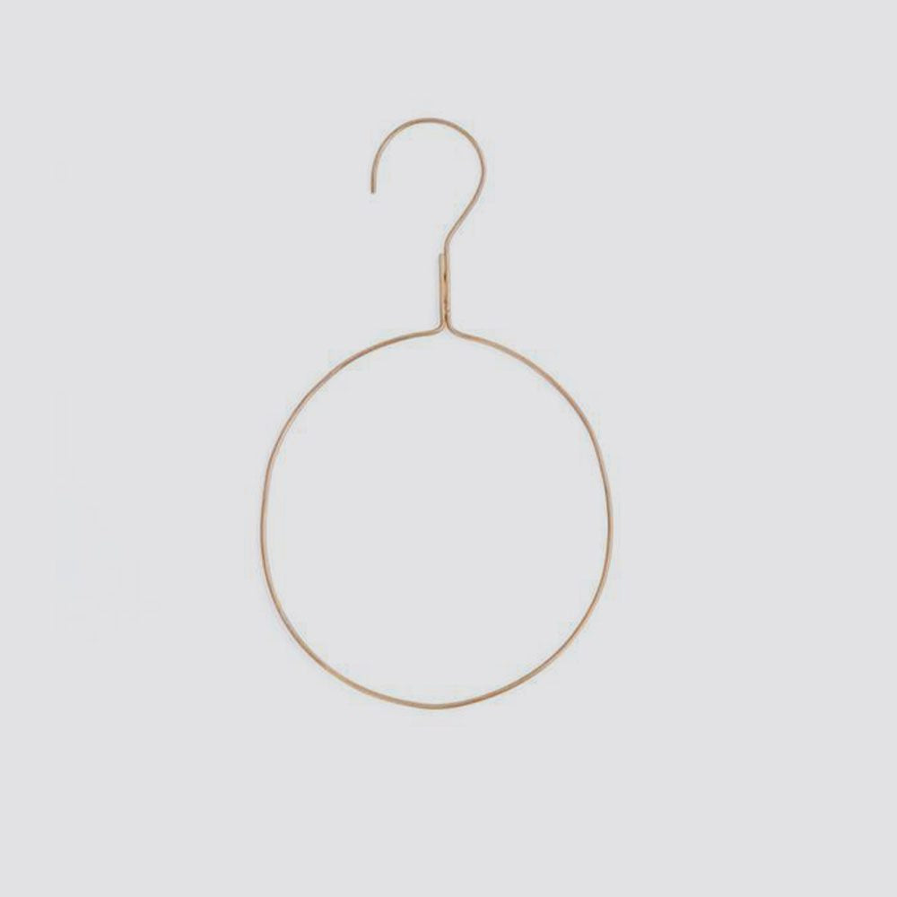 Fog linen scarf hanger